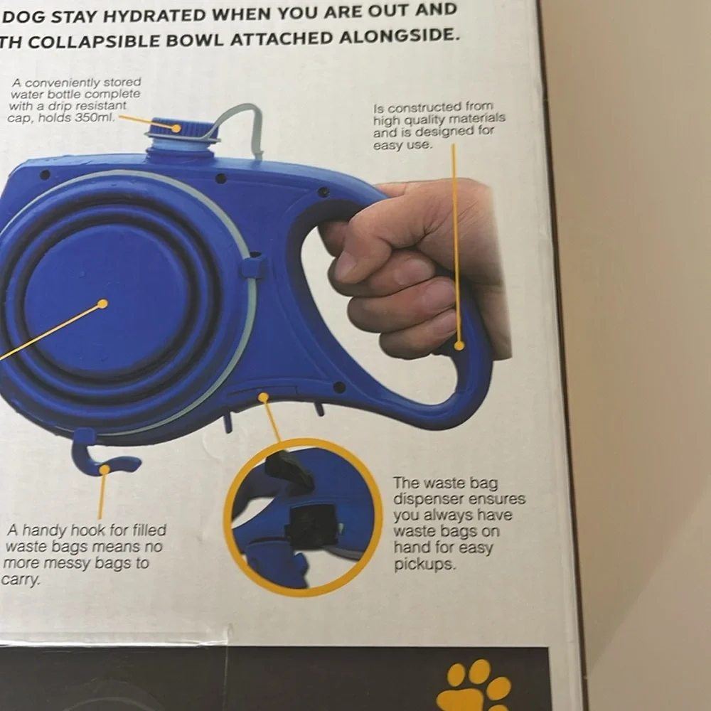 NWT Berkshire 5-in-1 Multi Dog Leash, Water Bot, Hook, Bowl, Bag Dispenser Blue